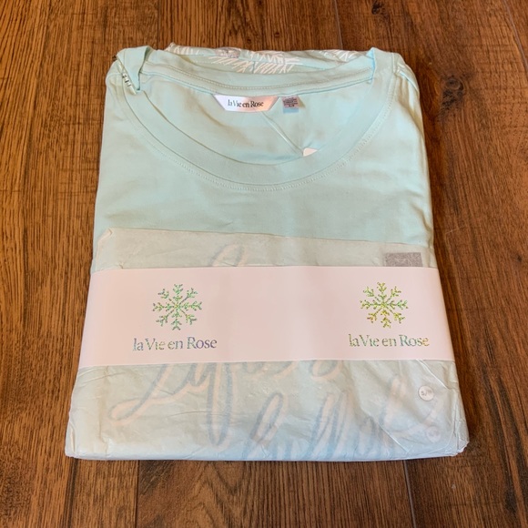 NEW La Vie En Rose 2-Piece PJ Set - Picture 2 of 6